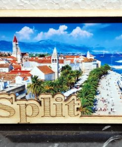 Magnet sa drvenim okvirom