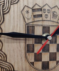 Drveni sat grb RH u hrastovini