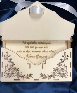 Personalizirana drvena kuverta za novce