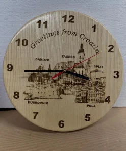 Drveni zidni sat pozdrav iz Hrvatske s motivima hrvatskih gradova